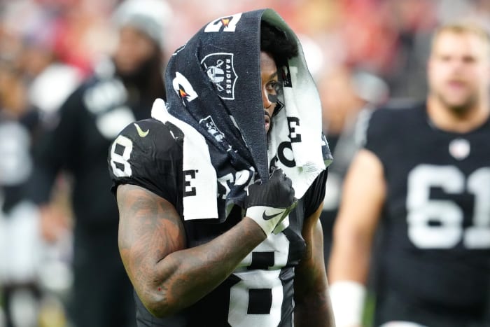 Many expect the Las Vegas Raiders to retain running back Josh Jacobs.
